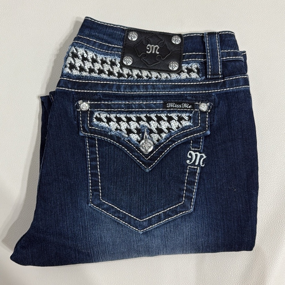 Miss Me Women's 34 X 31  Skinny Jeans (SIZE 16)